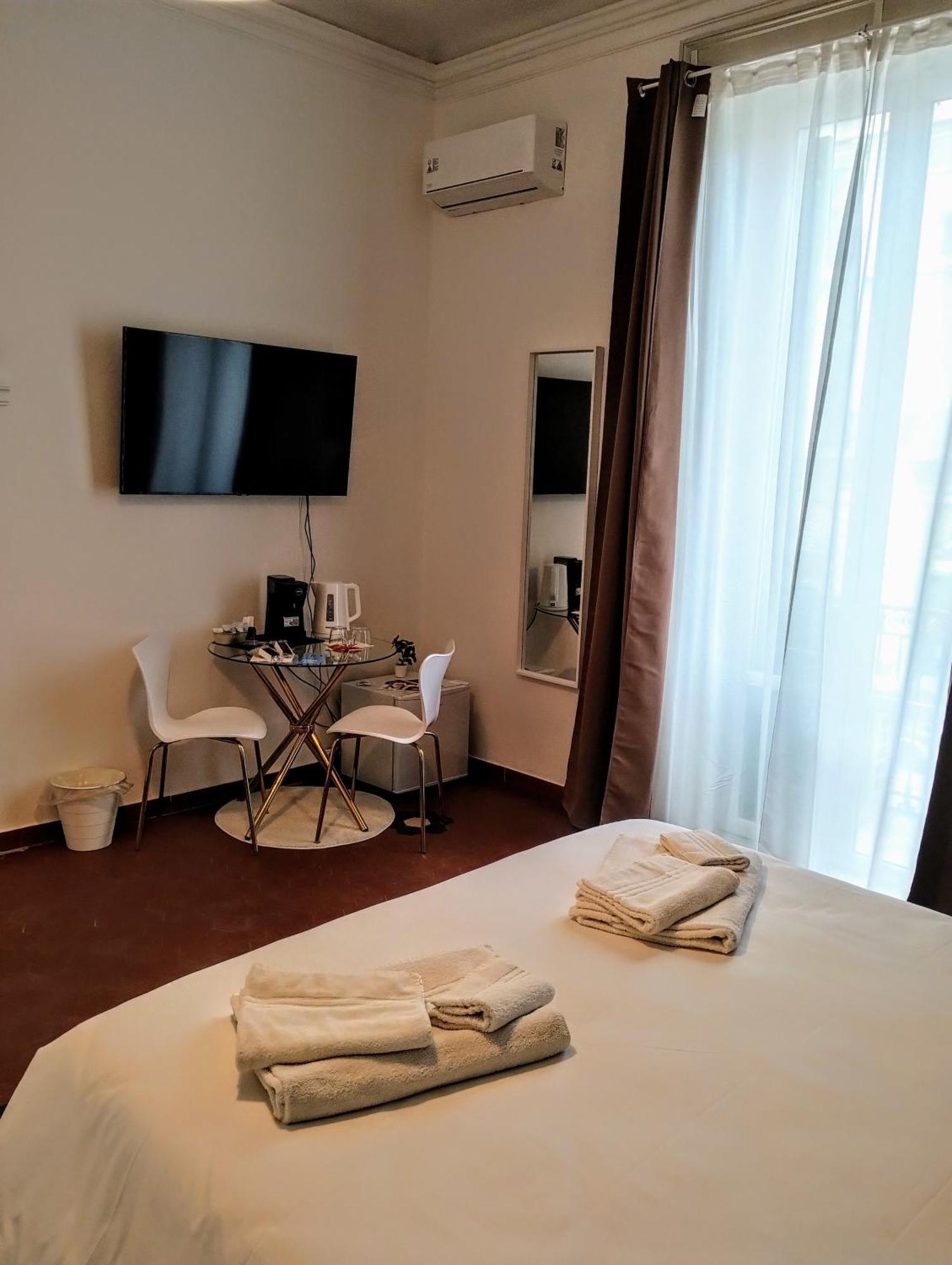 Suleima B&B Messina Centro Esterno foto