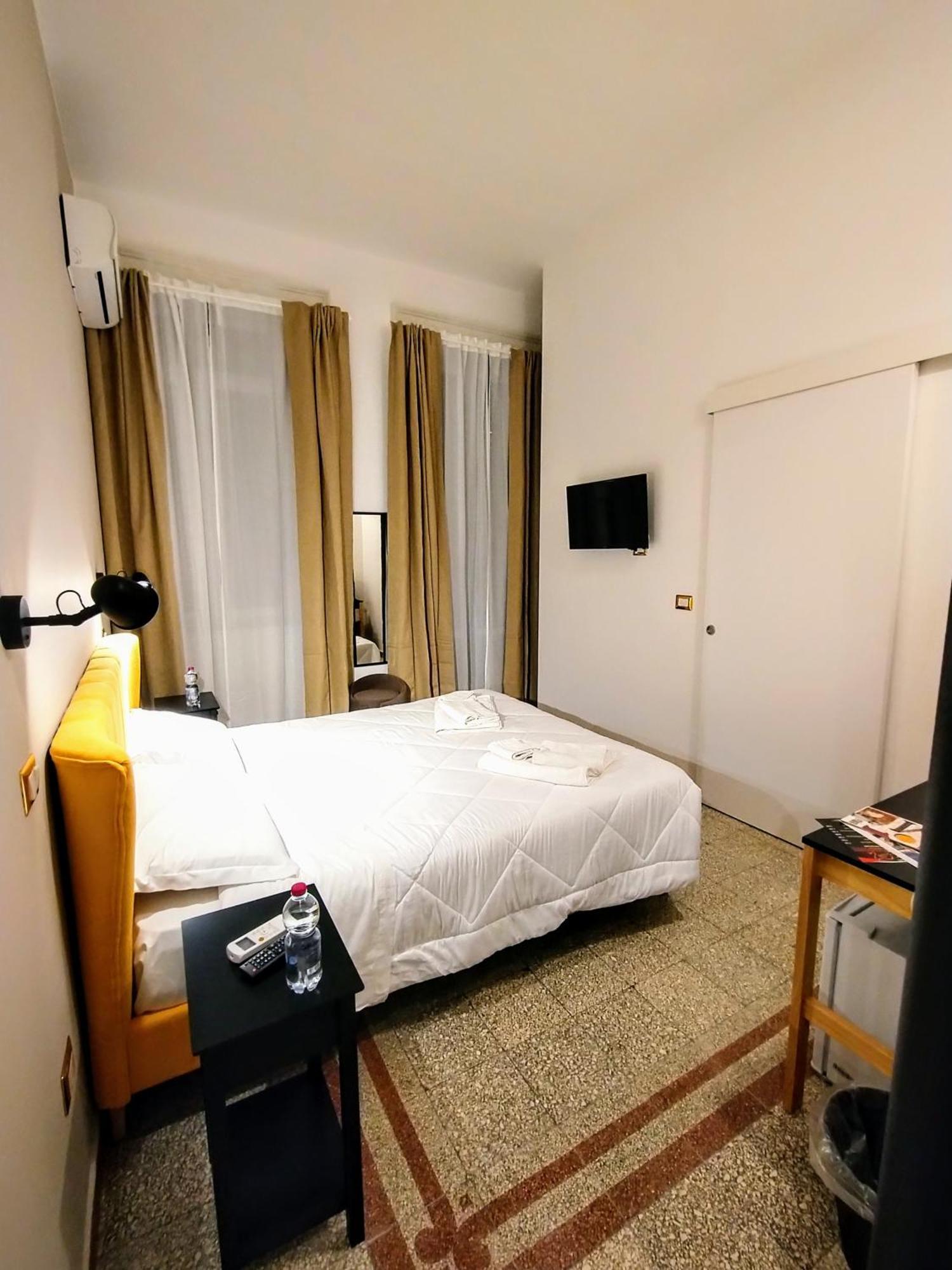 Suleima B&B Messina Centro Esterno foto